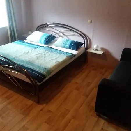 Steeger Weinstube Konukevi